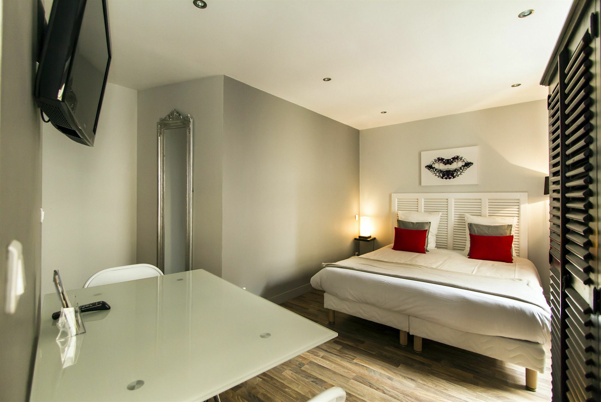 Florella Jean De Riouffe Apartment Канни Екстер'єр фото