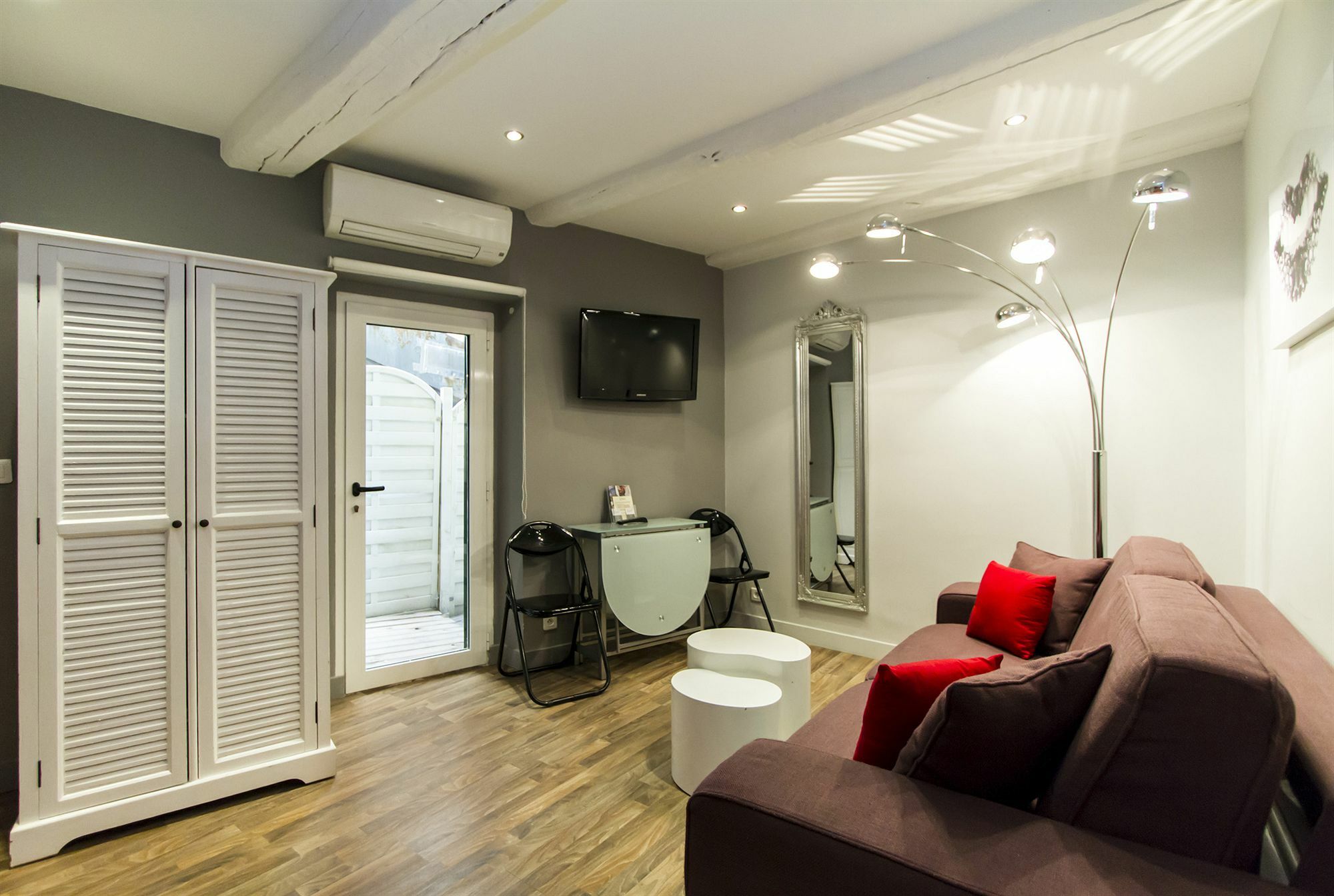 Florella Jean De Riouffe Apartment Канни Екстер'єр фото